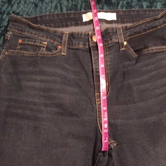 Levi’s Mid rise boyfriend jeans - Picture 8 of 12